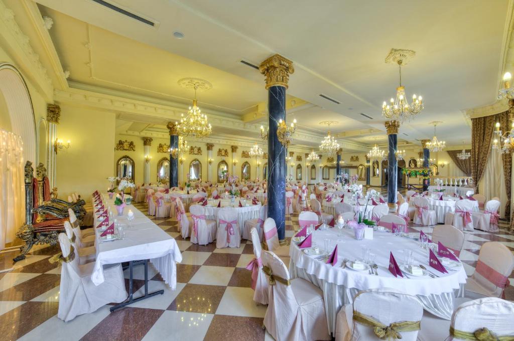 Hotel Krolewski Janow Lubelski Ngoại thất bức ảnh