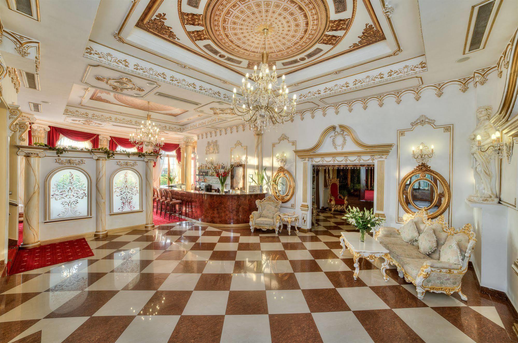 Hotel Krolewski Janow Lubelski Ngoại thất bức ảnh