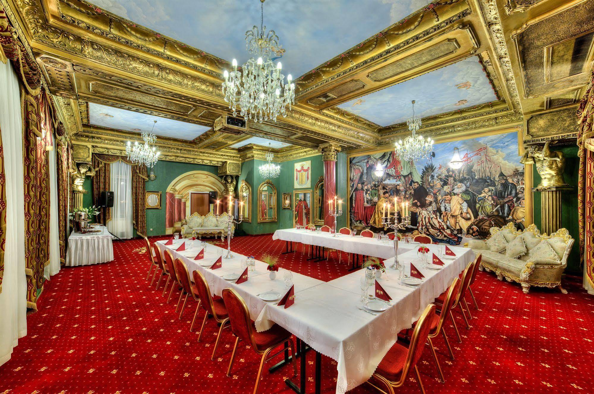 Hotel Krolewski Janow Lubelski Ngoại thất bức ảnh
