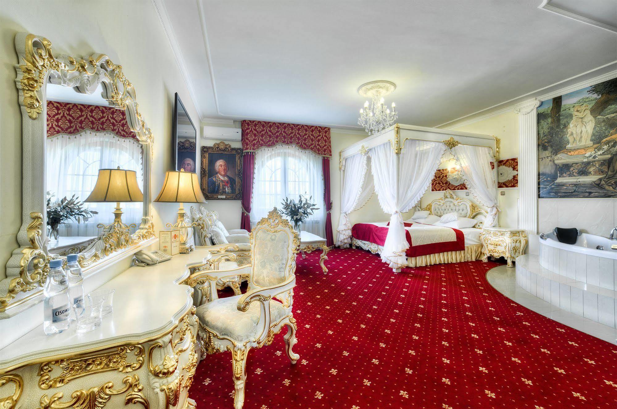 Hotel Krolewski Janow Lubelski Ngoại thất bức ảnh